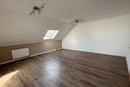 Wohnung Bedburg - 2 Zimmer, 80 m&sup2;, 760&euro; | Angebot:25406195