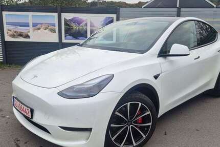 Tesla Model Y 59.230 km 32.999 € Bornheim 53332