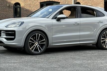 Porsche Cayenne 9.900 km 123.790 &euro; Frechen (bei Köln) 50226