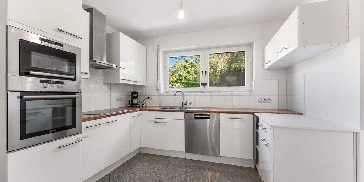 Doppelhaushälfte im Dreikönigsviertel - Stil, Ruhe & Raum für höchste Familienansprüche 5 zimmer