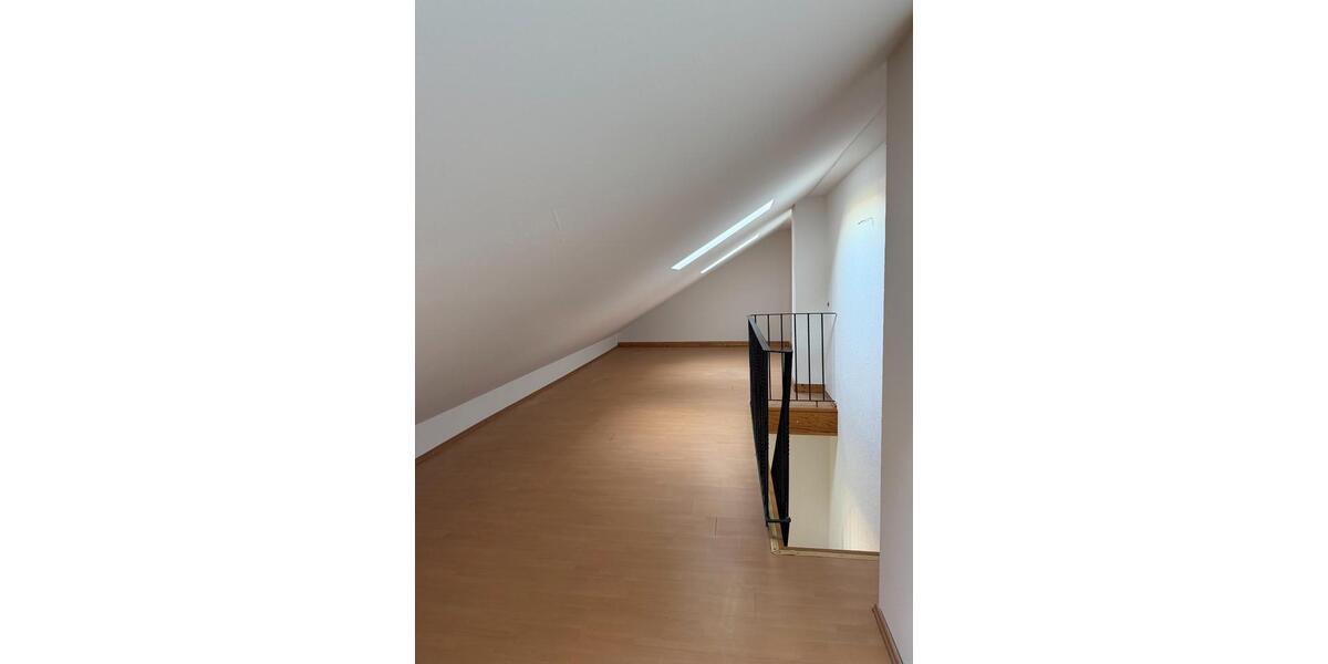 Doppelhaushälfte Bergisch Gladbach Paffrath - 5 Zimmer, 195 m&sup2;, 2.400&euro; | Angebot:26322264