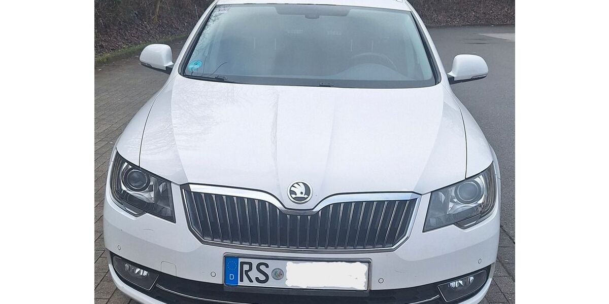 Skoda Superb 260.000 km 8.299 &euro; Remscheid 42855