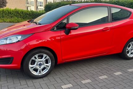 Ford Fiesta 104.800 km 4.599 &euro; Langenfeld 40764