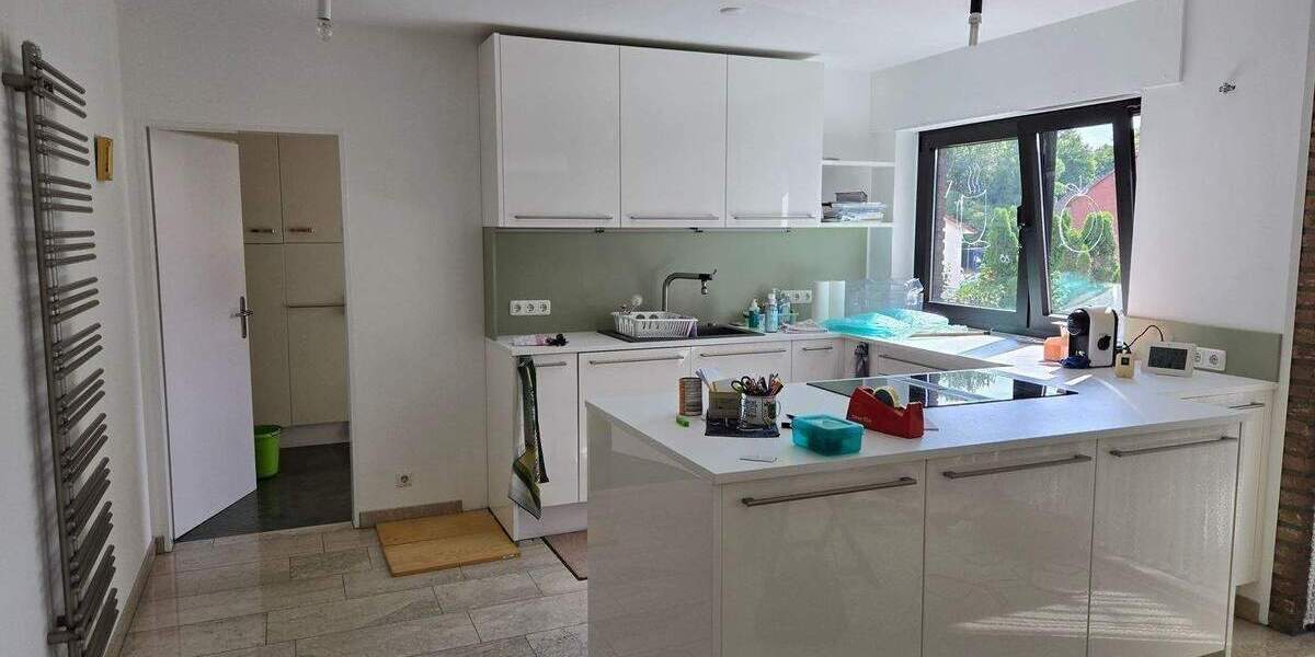 Einfamilienhaus Frechen Habbelrath - 8 Zimmer, 364 m&sup2;, 850.000&euro; | Angebot:24141038