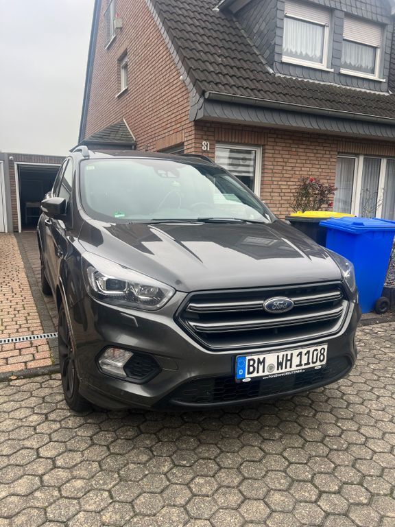 Ford Kuga 209.000 km 10.999 € Erftstadt 50374