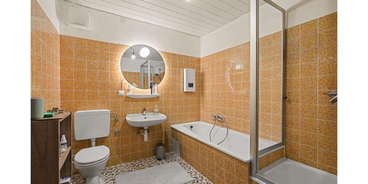 Solides 3-Familienhaus in ruhiger Lage von Pulheim - im südlichen Bereich von Stommeln 8 zimmer