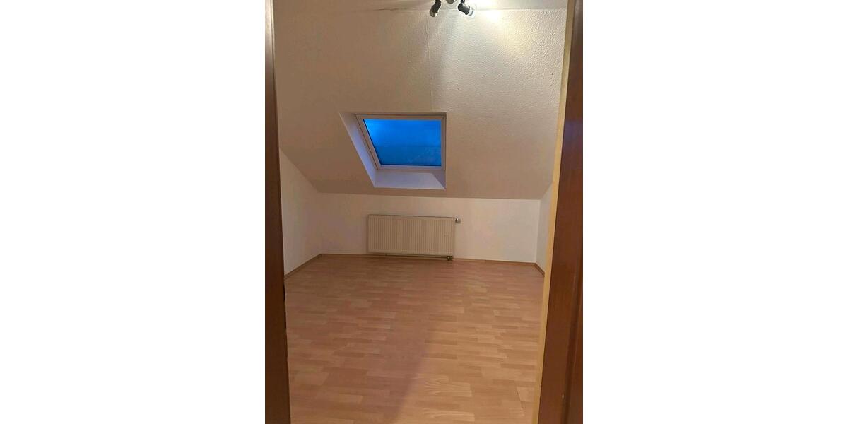 4-Zimmer-Dachgeschosswohnung 4 zimmer