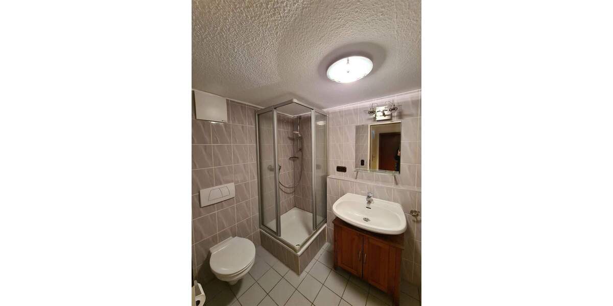 Etagenwohnung Hürth Efferen - 3 Zimmer, 109 m&sup2;, 1.200&euro; | Angebot:24814908