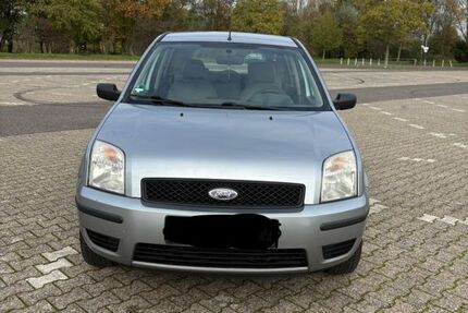 Ford Fusion 139.000 km 2.600 &euro; Köln 50765