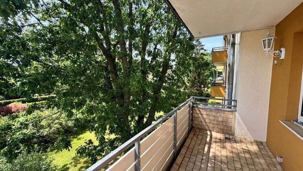 Etagenwohnung Düsseldorf Lörick - 4 Zimmer, 93 m&sup2;, 444.400&euro; | Angebot:26768924