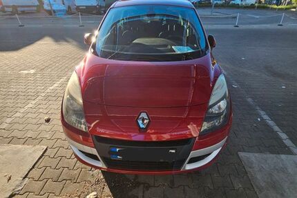 Renault Scenic 90.614 km 4.000 &euro; Düsseldorf 40217