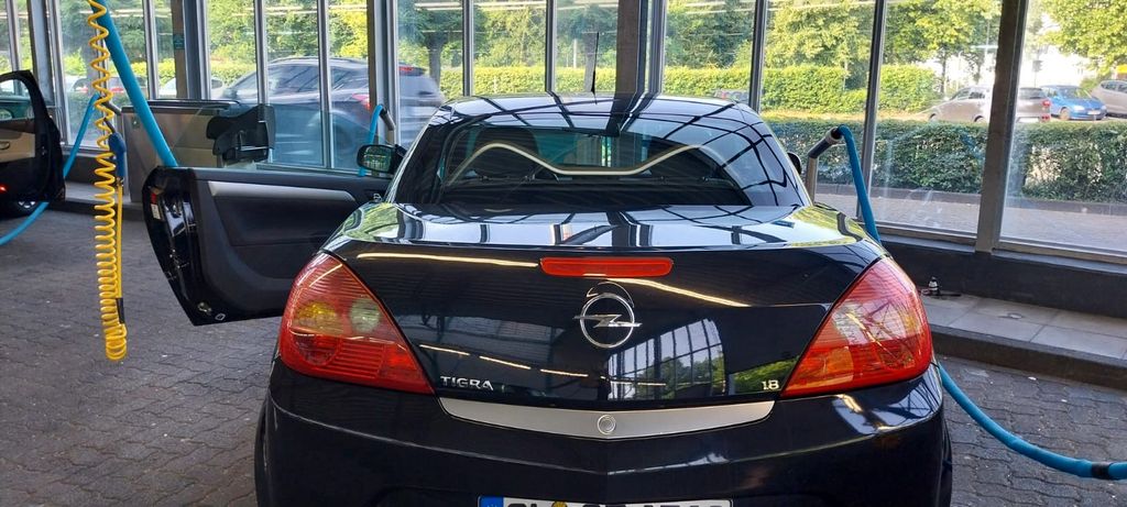 Opel Tigra 89.000 km 2.680 &euro; Bergisch Gladbach 51465