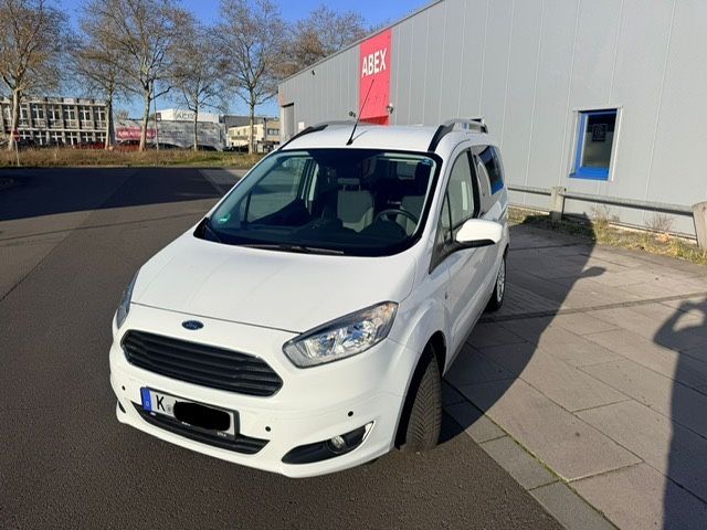 Ford Tourneo Courier 62.500 km 8.250 &euro; Köln 51109