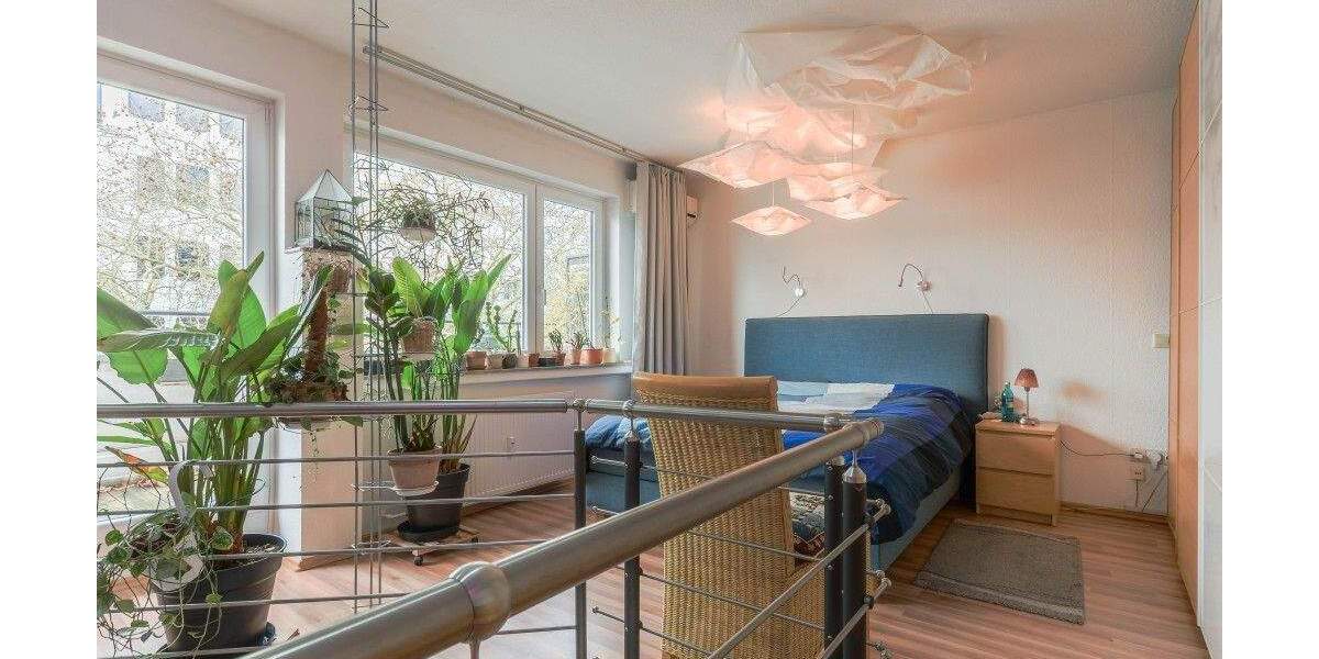 3,5 Zi. Maisonette ETW mit Apartment * 2 Balkone * ca. 137 m² * 3 Bäder, davon 1 Wellnessbad mit Sauna + Whirlpoo... 3 zimmer
