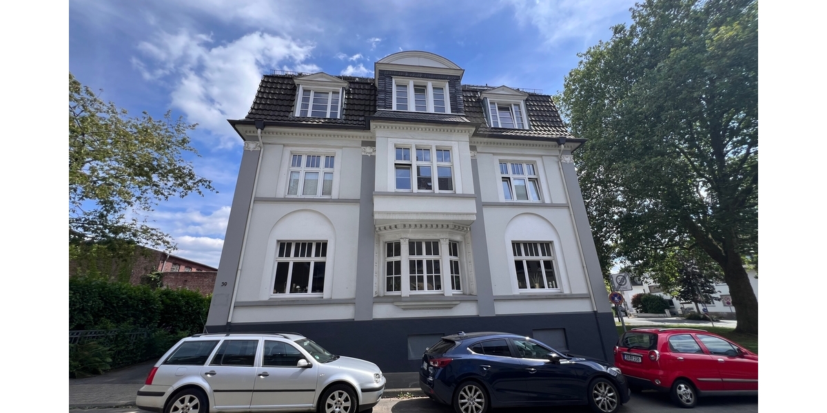 Altbaucharme auf ca. 102 m² – stilvolle 3-Zimmer-Wohnung in Solingen-Wald - Etagenwohnung Solingen Wald | Angebot:27055297