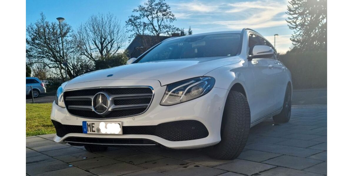 Mercedes-Benz E 220 181.000 km 18.999 &euro; Mettmann 40822