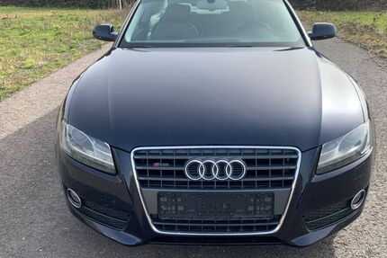 Audi A5 105.000 km 10.500 &euro; Köln/Poll 51105