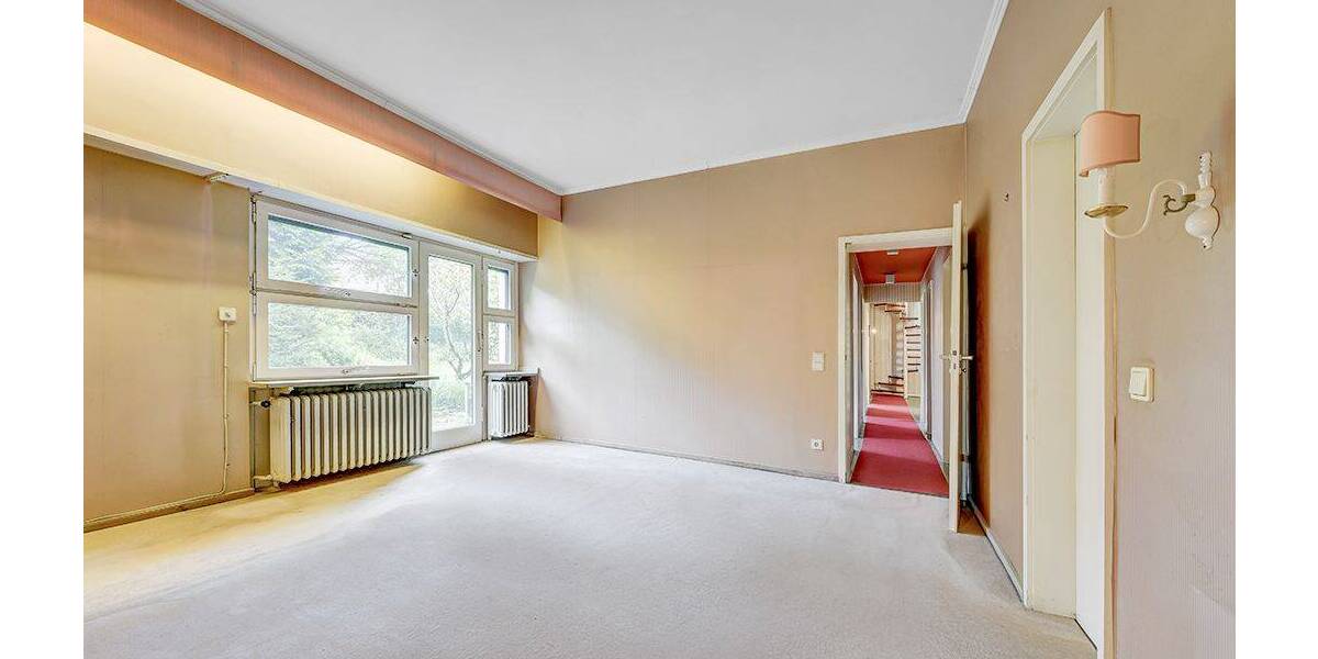 Tolles Baugrundstück mit großem Baufenster und Altbestand zimmer