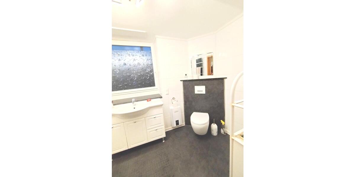 Wohn- und Geschäftshaus in Köln-Hochkirchen - gleichermaßen interessant für Eigennutzer und Kapitalanleger 12 zimmer