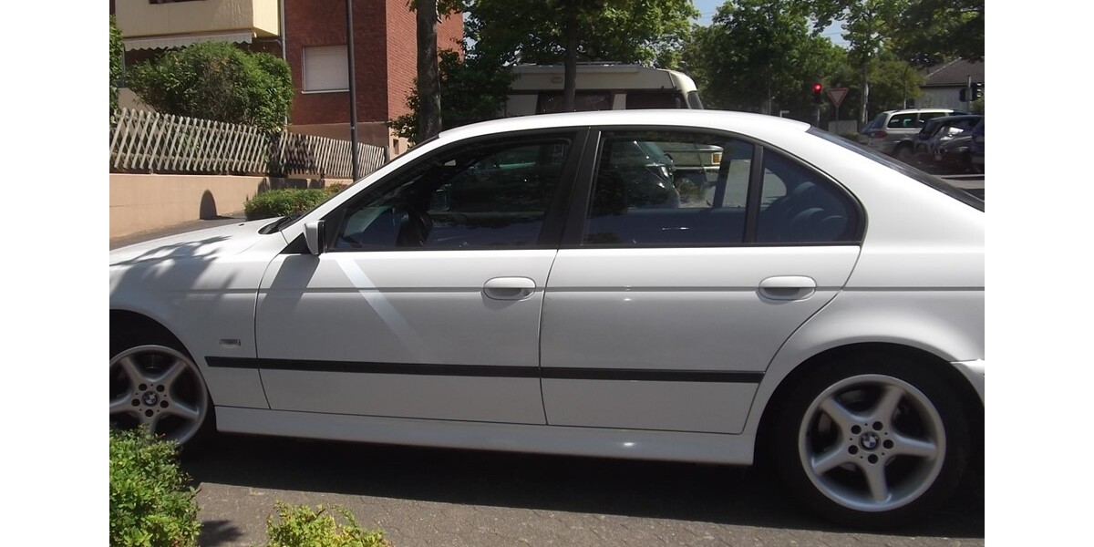 BMW 520 i 166.000 km 6.400 € Troisdorf 53840