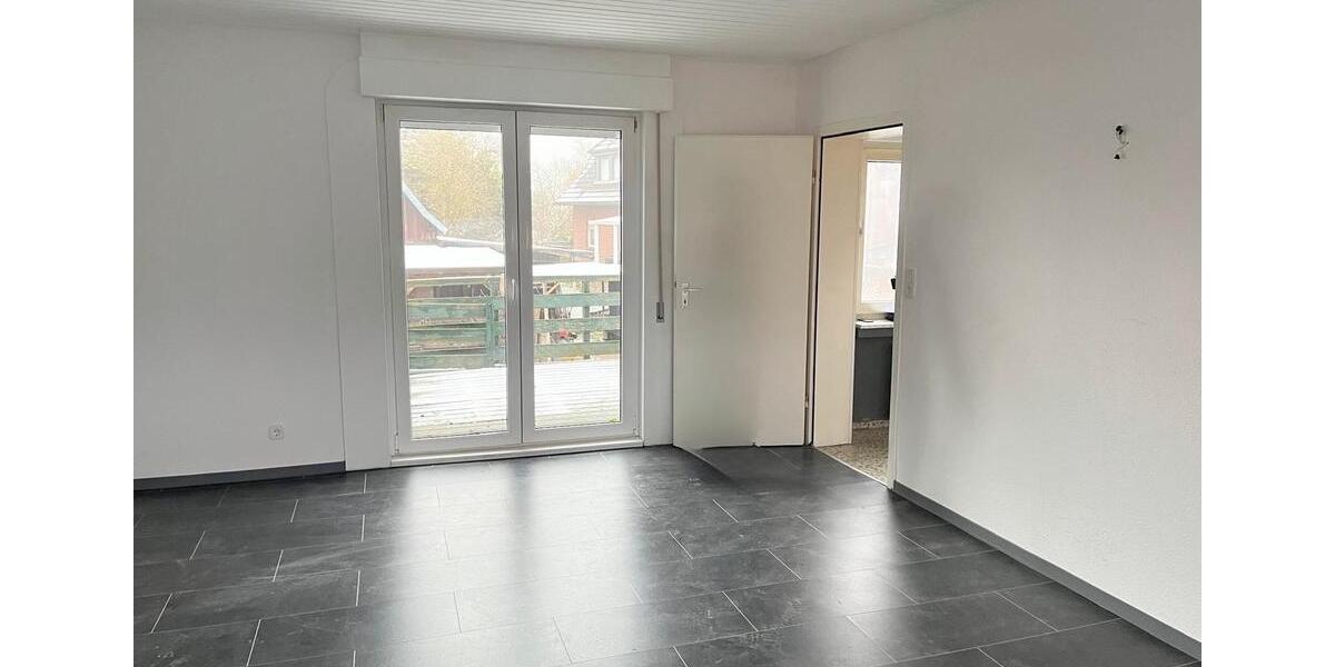 Etagenwohnung Burscheid - 2 Zimmer, 90 m&sup2;, 780&euro; | Angebot:25294112