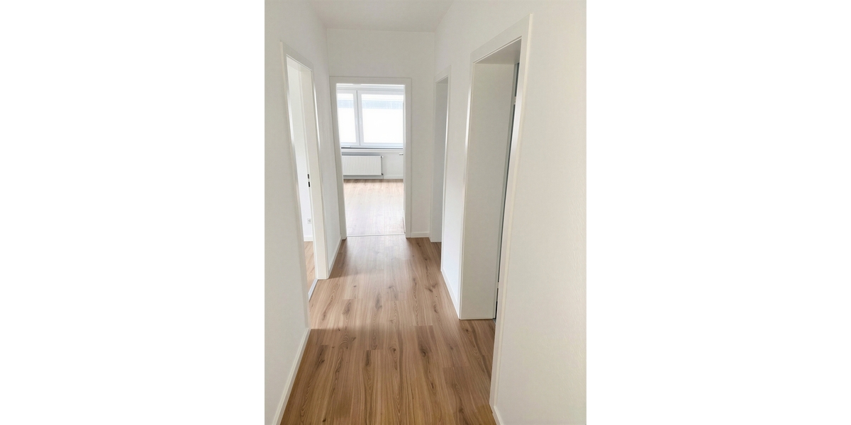 Modernisierte 3-Zimmer-Wohnung mit neuem Südwestbalkon in grüner Lage - Erdgeschoßwohnung Solingen Höhscheid | Angebot:27112576