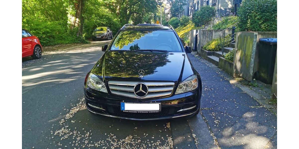 Mercedes-Benz C 250 201.000 km 7.600 &euro; Solingen 42657