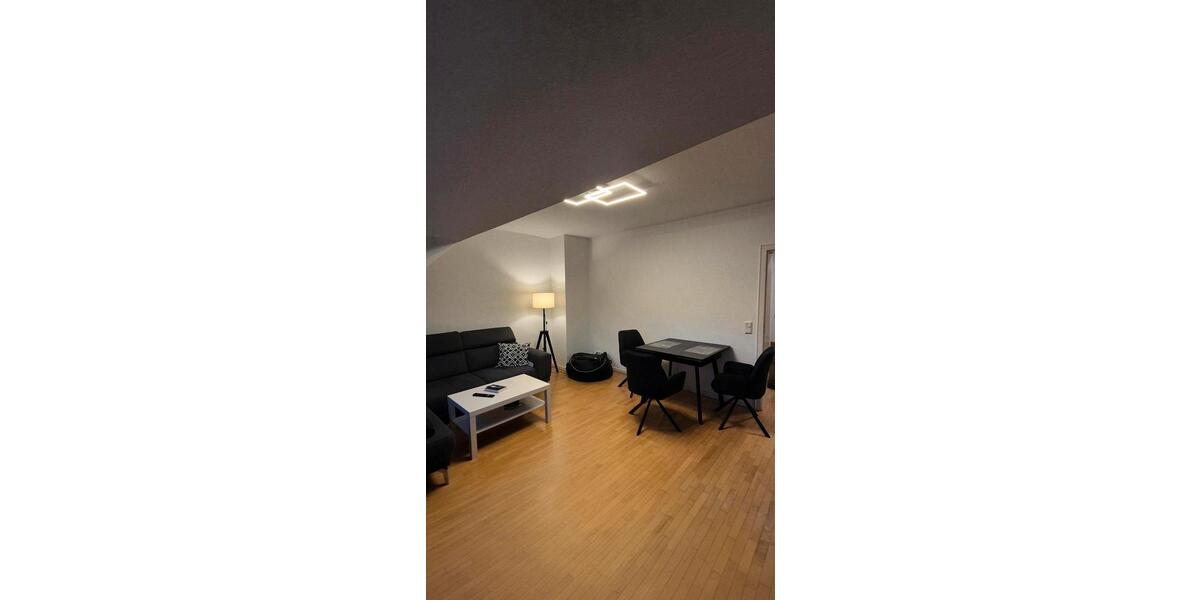 Charmante 2-Zimmer- DG-Wohnung in Oberkassel 2 zimmer