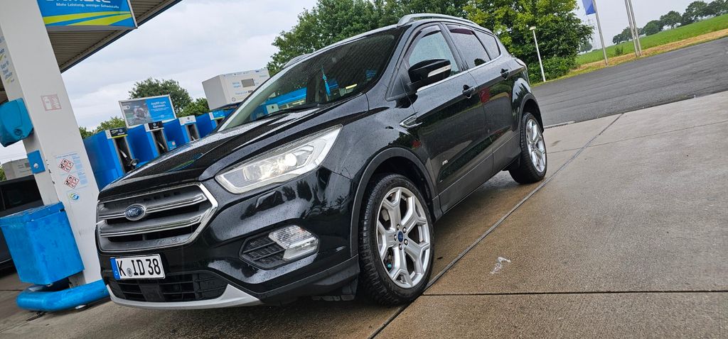 Ford Kuga 255.000 km 9.900 &euro; Pulheim 50259