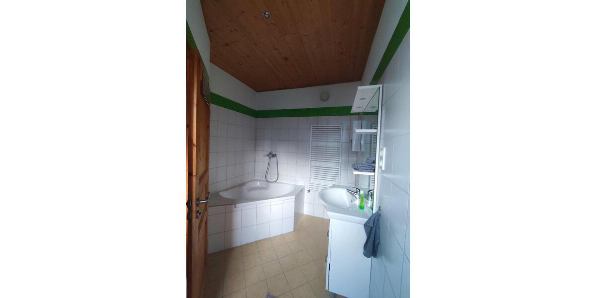 Einfamilienhaus Solingen Aufderhöhe - 5 Zimmer, 148 m&sup2;, 1.150&euro; | Angebot:26326630