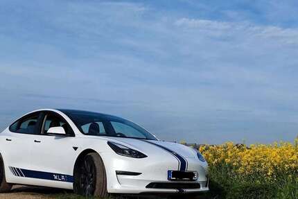 Tesla Model 3 68.964 km 32.299 € Bergheim 50129