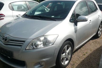 Toyota Auris 91.047 km 3.990 &euro; Köln 51149