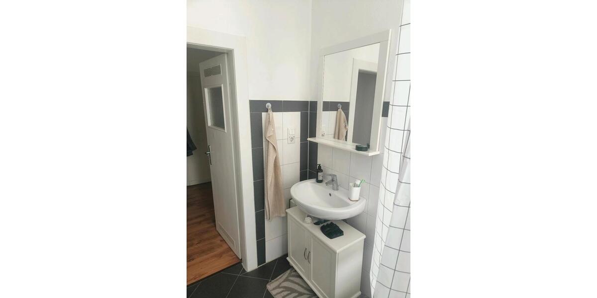 Erdgeschoßwohnung Düsseldorf Oberbilk - 1 Zimmer, 60 m&sup2;, 930&euro; | Angebot:25538834