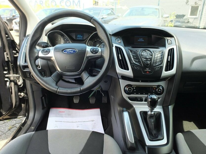 Ford Focus CHAMPIONS EDITION 5-TÜRIG orig.53.215 km ! 53.215 km 8.298 € Köln 50858