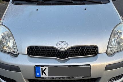 Toyota Yaris 216.900 km 2.290 &euro; Köln 51149