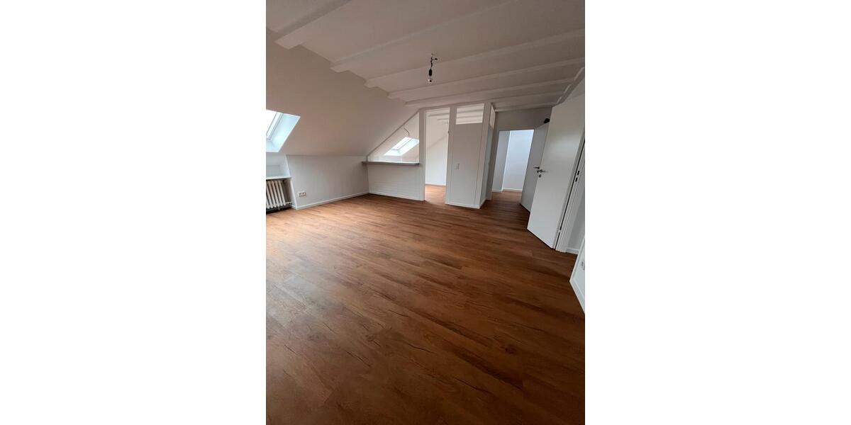 Dachgeschoßwohnung Dormagen Sankt Peter - 2 Zimmer, 50 m&sup2;, 600&euro; | Angebot:25626681