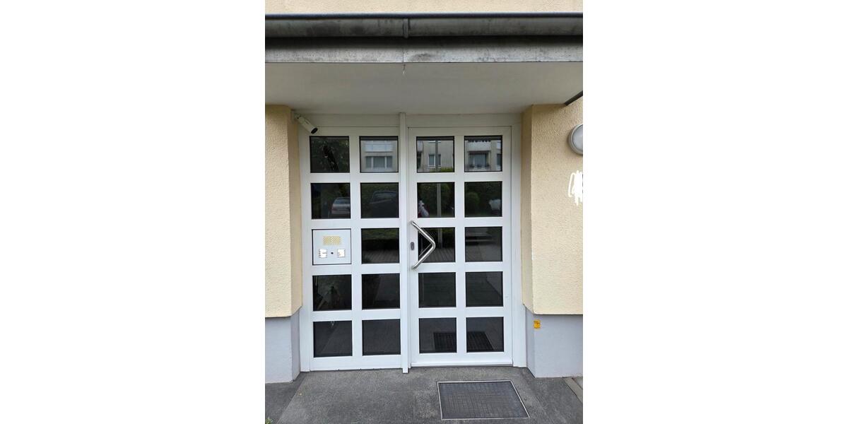 Dachgeschoßwohnung Hilden - 3 Zimmer, 77 m&sup2;, 242.000&euro; | Angebot:26955708