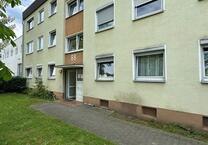 Geräumige 2-Zi. Wohnung mit Balkon!