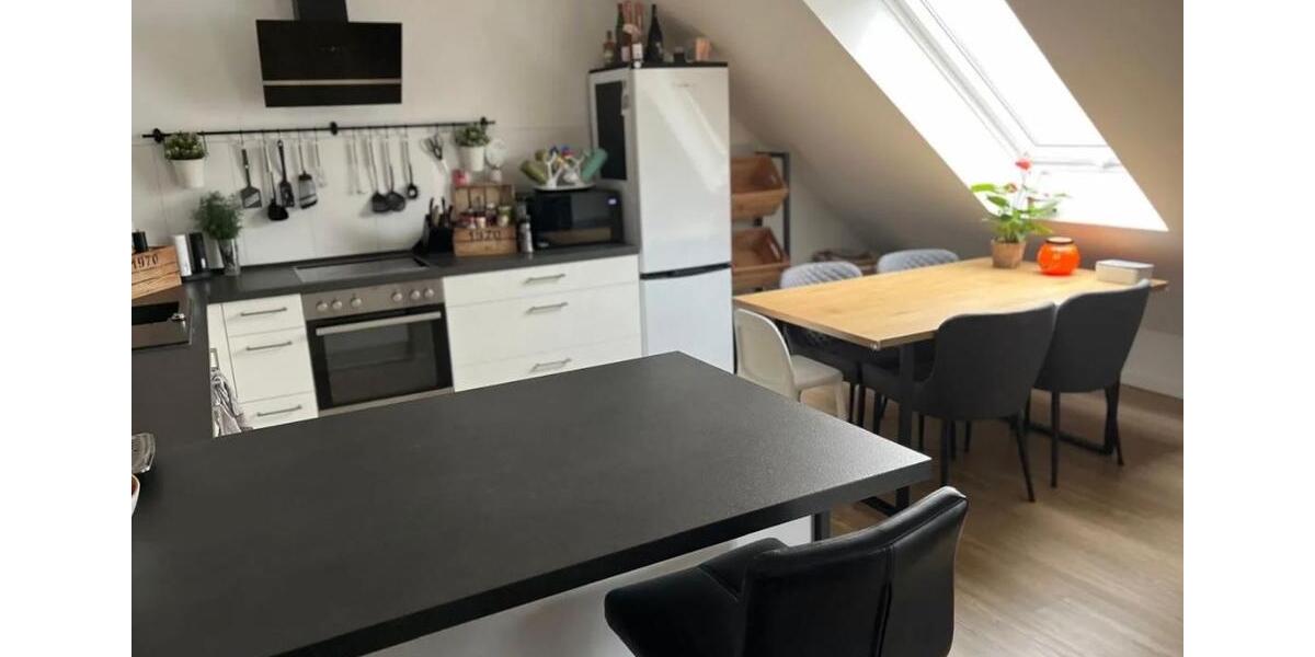 Dachgeschoßwohnung Dormagen Sankt Peter - 3 Zimmer, 94 m&sup2;, 1.220&euro; | Angebot:26397792