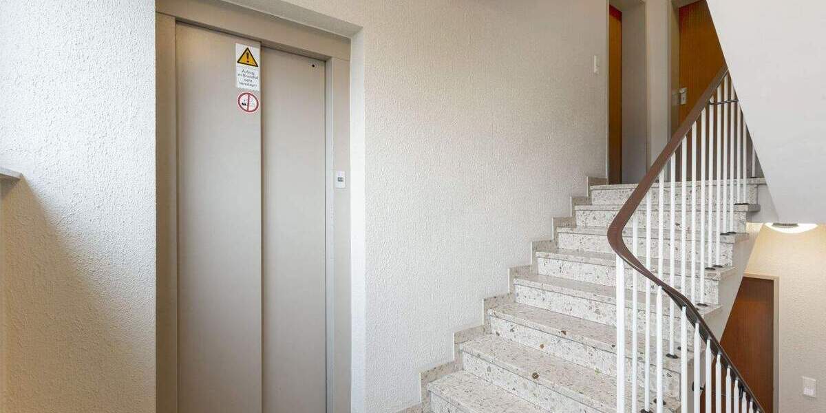 Etagenwohnung Köln Niehl - 3 Zimmer, 83 m&sup2;, 349.000&euro; | Angebot:24825568