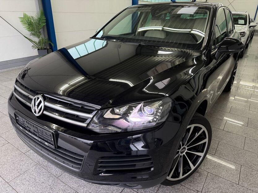 VW Touareg 153.705 km 17.980 € Köln 50829