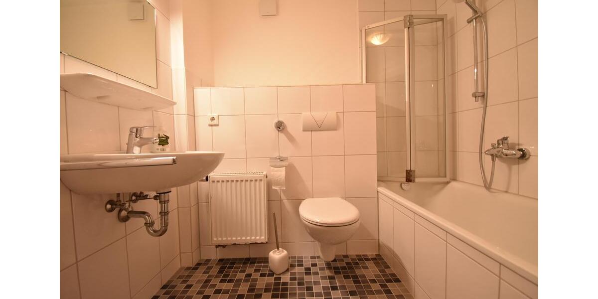 Spitzen Lage! Bezugsfreie 2-Zimmer-Whg mit zwei Balkonen 2 zimmer