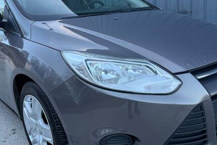 Ford Focus 185.267 km 2.490 &euro; Bergisch Gladbach 51467