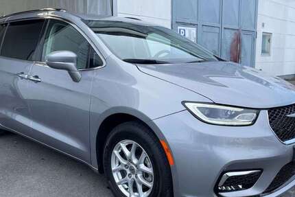 Chrysler Pacifica 56.000 km 26.890 &euro; Düsseldorf 40589