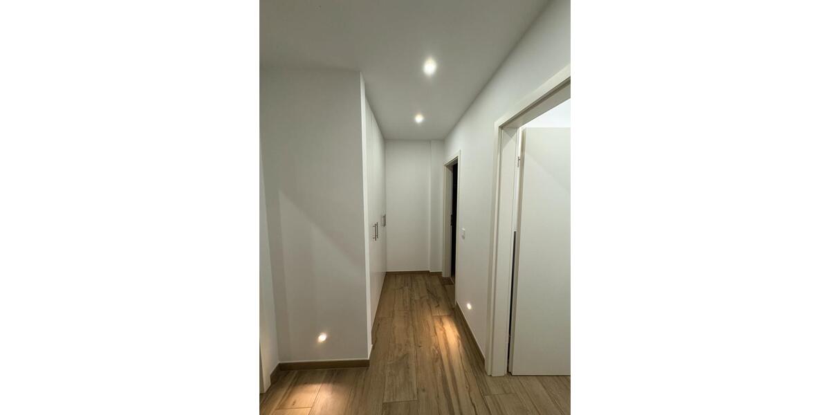 Luxuriöse und kernsanierte 2 Zimmer Wohnung 2 zimmer