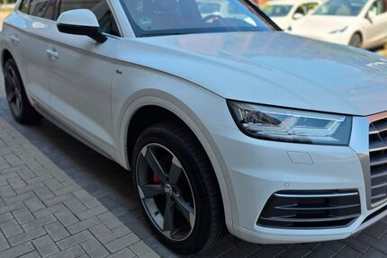 Audi Q5 110.000 km 25.800 &euro; Düsseldorf 40549