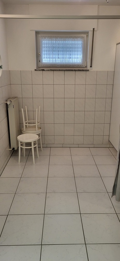 Gut erreichbare Gewerbeeinheit in Remscheid-Süd (Bliedinghausen) zimmer