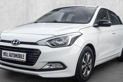 Hyundai i20 99.032 km 9.480 € Köln 50825
