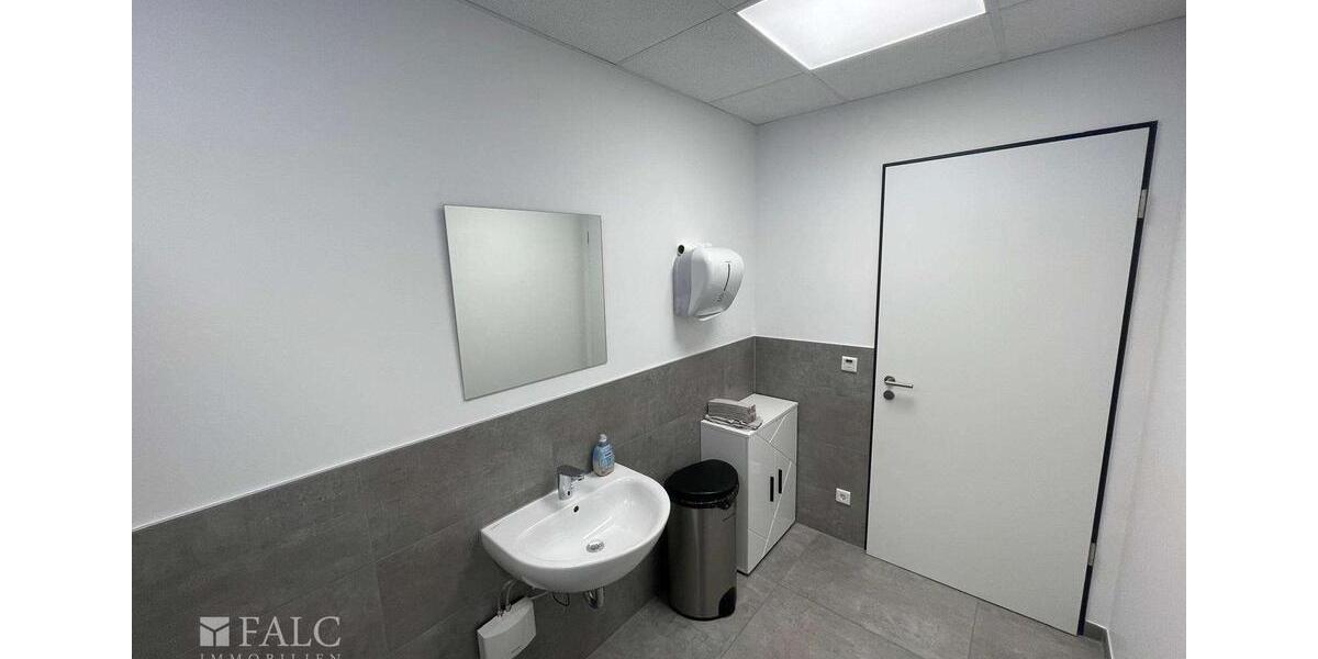 Gewerbeobjekt Solingen Central - 3.360&euro; | Angebot:24807689