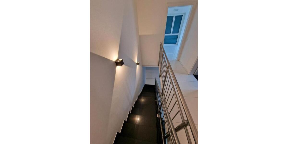 Doppelhaushälfte Bergisch Gladbach Gronau - 4 Zimmer, 135 m&sup2;, 2.200&euro; | Angebot:26248135